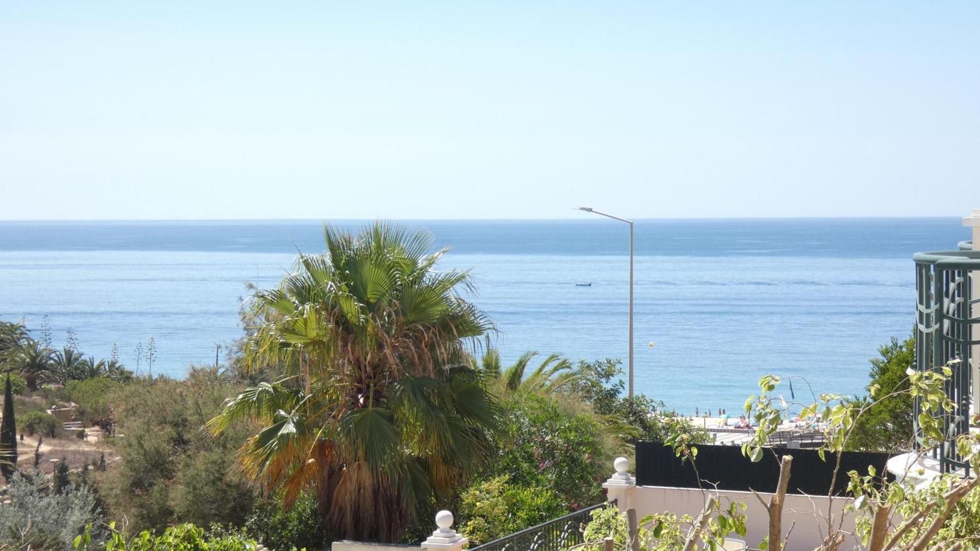 Willa Vila Limoeiro With Sea View Porto De Mos Lagos